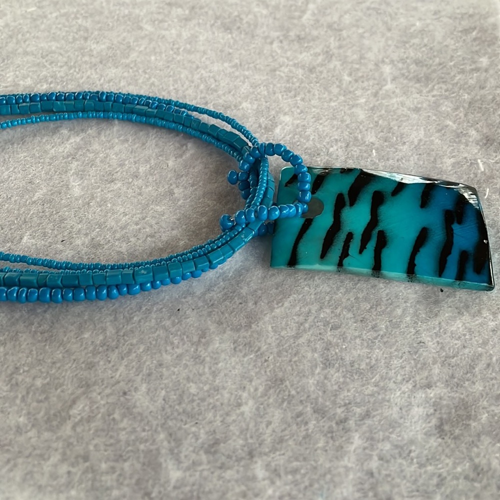 Shell Necklace Set - Picture 6 of 8